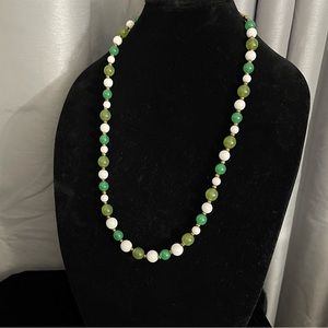 Green and White Beaded Necklace